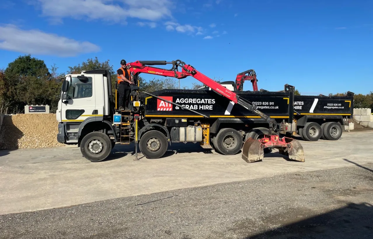 Grab Lorry vs Skip Hire: Which Is Better for Your Waste Removal?